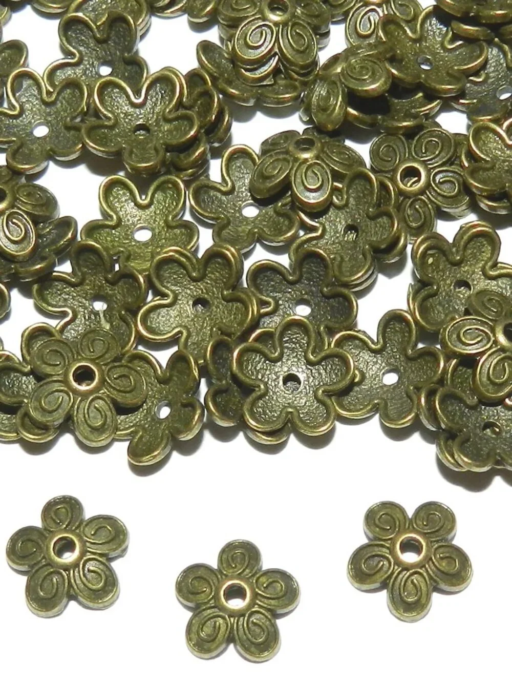 M939 Antiqued Bronze 10mm Round 5-Petal Scalloped Flower Bead Caps 24pc